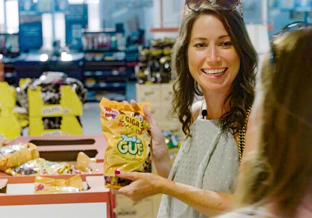 Cana shopper slik på færgen